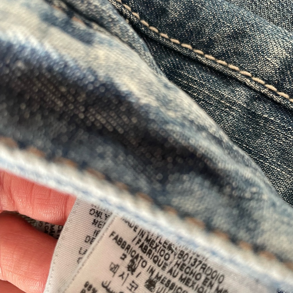 GUESS Like new Vintage Women's Classic Denim Straight Leg Jeans size 26 - Picture 10 of 15